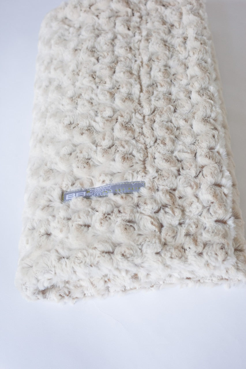 Bed of Roses Pet Blanket BB's Jet Set Home